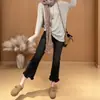2026 Otoño Temprano Nuevo Diseño Retro con Volantes Pantalones Acampanados Talla Grande para Mujer Moda Versátil Adelgazantes Jeans Acortados