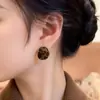 Nuevos Pendientes Ovalados con Tachuelas Estampado de Leopardo y Terciopelo Otoño/Invierno Estilo Retro Maillard Pendientes Elegantes Lujo Ligero Sensación de Alta Gama Joyería para Orejas