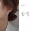 Hebilla de Oreja de Aguja de Plata 925 para Mujer 2025 Nuevas Explosiones Diseño Nicho Accesorios Avanzados para la Oreja Aretes de Lujo Ligero