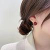 Pendientes pequeños de estilo frío, de alta calidad, con nicho de sentido, sencillos, con hebilla para la oreja, estilo Hong Kong, venta al por mayor