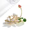 Broche Guofeng Loto Loto Dosel Broche de Lujo Ligero para Mujer Elegante Perla de Agua Dulce Corsage Pin Accesorios para Traje Cheongsam