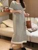 Vestido adelgazante suelto con cuello redondo a rayas para mujer, explosión de verano, manga corta, largo medio, cintura alta, fino, con borde cruzado