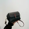 Nova Bolsa Feminina Outono 2026 Bolsa Quadrada Macia Tendência Moda Versátil de Alta Qualidade Nicho Bolsa de Ombro Transversal