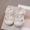 Zapatos de Moda con Marco para Niñas Verano Nuevo Estilo Niños Suela Suave Antideslizantes Malla Sandalias Deportivas Zapatos Modernos para Niños
