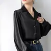 Camisa Preta de Cetim em Estoque para Mulheres, Estilo Primavera Antecipada 2026, Top Solto e Estiloso com um Design Único de Gola Blazer