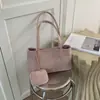 Bolsa de Tote Nueva Llegada Otoño Multitemporada para Mujer 2026 Estilo Minimalista Nicho Commute Ligera Versátil Mate Bolso de Hombro Único