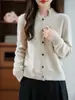Nova Jaqueta de Malha Versátil 2025 Outono e Inverno 100% Lã Pura Fio Duplo Feminina Suave e Macia Cardigan Suéter Simples Coreano