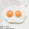 Simulación Comer y Jugar Huevo Pochado Huevo Doble Amarillo Comida Accesorios de Resina Pegamento de Crema Funda de Teléfono DIY Accesorios para el Cabello Pegatina para Refrigerador