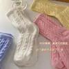 Meias grossas forradas com fleece quentes de outono e inverno para mulheres, meias de imitação de veludo de marta de comprimento médio, meias de chão de cor sólida, meias de dormir de cor doce