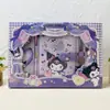 Set de Cuaderno con Candado de Contraseña Pu de Sanrio Bolso Boutique de Gama Alta que Calienta el Corazón Caja de Regalo Papelería para Niños Regalos Premios