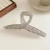 Grampo de cabelo de tubarão de luxo extra grande para mulheres, novo modelo de alta qualidade 2026, grampo de cabelo com pérolas estilo coreano versátil atacado