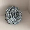 Pin de Flor a Cuadros para Mujer de Gama Alta 2025 Nuevo Verano Pin Sencillo Flor para Toda la Cabeza Accesorios para el Cabello