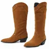 Botas vaqueras de tacón alto de comercio exterior para otoño e invierno, botas de caña alta transfronterizas, botas ligeras de un solo color para mujer, tacón cuadrado, versátiles, calzado de talla grande