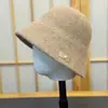 Sombrero de Pescador de Punto de Mezcla de Lana para Exteriores Nuevo Otoño/Invierno para Mujer, Cálido, Protección para Orejas, Adelgazante Facial, Sombrero de Cubo, Sombrero de Cuenca, Moderno