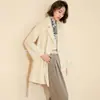 Novo Casaco de Cashmere Dupla Face Outono/Inverno 2026 para Mulheres, Estilo Clássico de Robe, Jaqueta de Lã Mista, Atacado de Vestuário Feminino Tongxiang