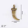 Venta caliente transfronteriza de Amazon aleación DIY accesorios para joyería hueco cabeza de vaca accesorios de cuchillo de luna curvo colgante para collar colgante