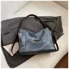 Bolsa Casual de Grande Capacidade sob o Braço Feminina 2025 Nova Outono Bolsa de Ombro Estudante Universitário Aula Trabalho Roupa Mochila