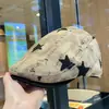 Boina desgastada retro rasgada para mujer, moda de primavera y verano, versátil, estiliza el rostro, gorra plana de cinco puntas