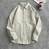 Camisa branca de manga comprida 100% algodão para homens, camisa de trabalho da moda estilo japonês para primavera e outono, roupa fresca e estilosa, jaqueta leve para o início do outono