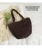 Venta al por mayor transfronteriza de bolsos tejidos grandes de estilo vintage para mujer, diseño moderno, adecuados para vacaciones, bolsos de mano para el hombro y cruzados