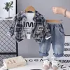 Conjunto de Camisa de Outono para Meninos 2025 Nova Moda Roupas Infantis Primavera e Outono Tie-Dye Manga Longa Conjunto de Três Peças