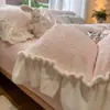 Juego de 4 Piezas de Leche Polar Gruesa Tallada 3D Estilo Princesa A-Class Encaje Cálido Corazón Femenino Polar Falso Tres Piezas