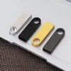 Fornecimento direto da fábrica de pen drives USB de 32 GB com gravação, pen drives USB de metal para atacado, pen drives USB à prova d'água de alta velocidade de 16 GB, pen drives USB de 64 GB para brindes promocionais, pen drives USB de 128 GB