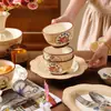 Conjunto de tigela e prato cerâmico retrô estilo palácio, uma coleção de louças luxuosa e elegante para uso doméstico, incluindo tigelas, pratos, tigelas de arroz, tigelas de sopa e tigelas para macarrão instantâneo