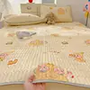 Juego de Tres Piezas de Esterilla Refrigerante de Seda Hielo de Verano, Esterilla Suave de Verano, Cubrecolchón Acolchado Lavable a Máquina, Sábana para Cama con Aire Acondicionado para Dormitorio de Estudiantes