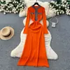 Moda Francesa de Moda Vestido de Punto con Hebilla Metálica de Bloques de Color Inspirado en Chanel, Cuello Redondo, Manga Larga, Ceñido a la Cintura para Mujer