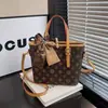 Bolsa Saco de Luxo para o Dia a Dia de Mulheres 2025 Novo Estilo Popular Este Ano Bolsa de Ombro Transversal de Luxo Acessível para Mulheres