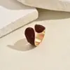 Anillos Cruzados Europeos y Americanos para Mujer, Diseño Geométrico de Nicho con Efecto de Goteo de Aceite, Sensación de Alta Gama, Anillo de Lujo Ligero, Joyería Versátil de Alta Gama