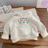 Moletom com capuz forrado de fleece infantil, estilo cartoon de inverno, design unissex moderno, bolsos grandes, peça de cima e agasalho da moda para bebês e crianças pequenas