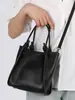 Bolso Tote de Nicho para Viajeros para Mujer, Estilo de Moda Verano 2026, Bolso de Hombro Versátil Casual de Cuero Suave de Alta Gama