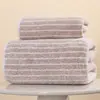 Toalla de Terciopelo Coral Toalla de Baño Secado Rápido Engrosada Toalla de Regalo Publicitario Toalla para Piscina Toalla de Gimnasio Salón de Belleza Toalla de Baño Grande