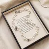 Collar de perlas vintage en capas, sensación de lujo ligero y alta gama, cadena versátil para suéter, accesorio de ropa popular de nicho para mujer