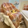 Cobertor de pelúcia de cordeiro com ar condicionado para cochilo de escritório, cartoon espesso, para quarto de casa, manta de veludo de leite para sofá