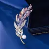 Exquisito Broche de Espiga de Trigo de Cristal, Elegante de Gama Alta para Mujer, Ramillete Versátil, Pin de Diseño de Nicho de Lujo Accesible, Accesorios para Ropa