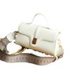 Bolsa Transversal de Couro Genuíno Nova da Primavera 2026 Moda Versátil Couro Bovino de Primeira Camada Alça Larga Bolsa Casual Feminina