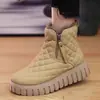 Botas de Nieve Estilo Retro para Mujer 2026 Nueva Moda Invierno Más Terciopelo Más Gruesas Botas Cortas Suela Gruesa Zapatos de Algodón Cálidos para Mamá