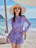Nuevo Traje de Baño con Mangas Largas y Estampado Morado para Protección Solar para Mujer, Adelgazante y Cubre Vientre, Cubre Traje de Baño Bikini Conservador para Vacaciones en Aguas Termales