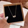 2026 Nuevo Modelo Collar de Acero de Titanio Geométrico Empalmado de Nácar para Mujer, Diseño Trendy Ins, Cadena Elegante y Simple para la Clavícula