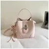 Bolsa de Cubo Portátil Shuai Mi Home para Mujer 2026 Nueva Moda Bolso de Hombro Sencillo para el Trabajo Diario y los Viajes Bolso Cruzado