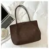 Bolsa Tote de Grande Capacidade Outono/Inverno 2025 Novo Estilo Fashionável Tendência Bolsa para o Dia a Dia Mãe-Filho Toque de Luxo Ombro Único Axila Bolsa Feminina