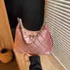 Bolso de Hombro Acolchado con Cadena Diseño de Nicho Transfronterizo 2026 Nuevo Estilo Simple para el Día a Día Bolso Cruzado tipo Dumpling