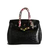 Nuevo Bolso Kelly con Patrón de Cocodrilo 2026 para Mujer, Gran Capacidad, Bolso de Mano de Seda a la Moda, Bolso de Hombro y Cruzado de Gama Alta para Mujer