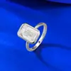Mu Jing 2026 Modelo Nuevo Anillo de Plata S925 con Bisel de Diamante Blanco Rectangular de 7*11mm, Sencillo y Versátil, Popular en la Moda Occidental y Xiaohongshu