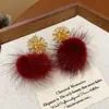 Brincos Pom-Pom Fogos de Artifício com Diamantes Incrustados em Agulha de Prata, Brincos de Tarraxa High-End de Luxo Leve, Acessórios de Outono e Inverno, Brincos Versáteis com um Design Único