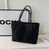 Bolso de mujer de alta gama y gran capacidad 2024 nueva moda bolso de hombro simple diseño nicho estilo extranjero bolso tote para ir al trabajo