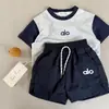 Ropa para Niños 2026 Conjunto de Verano para Niños Conjunto de Dos Piezas Estilo Coreano Conjunto de Shorts de Manga Corta para Niños Ropa Ligera Elegante para Bebé Moderna